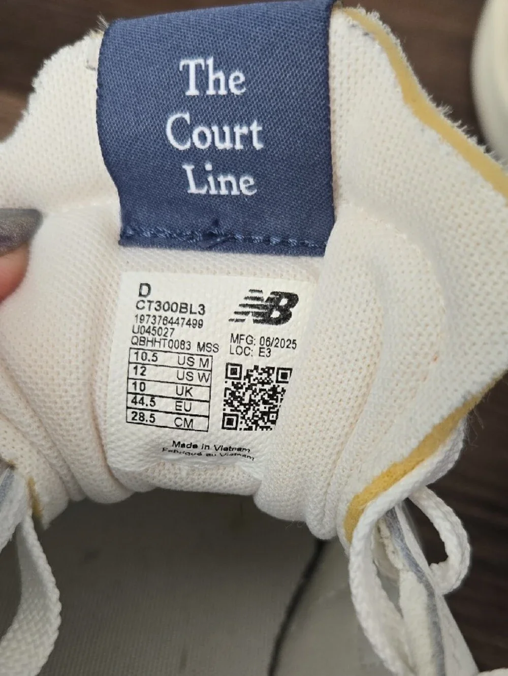 New Balance Men's CT300 White and Blue Low-Top Sneakers